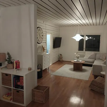 Apartment Kodikas Rintamamiestalo Laehellae Keskustaa Salo (Salo)